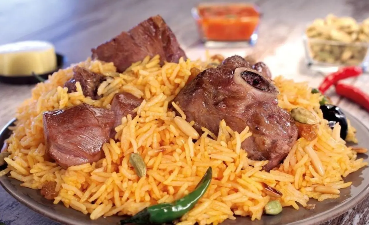 اسد الحمراء البخاري